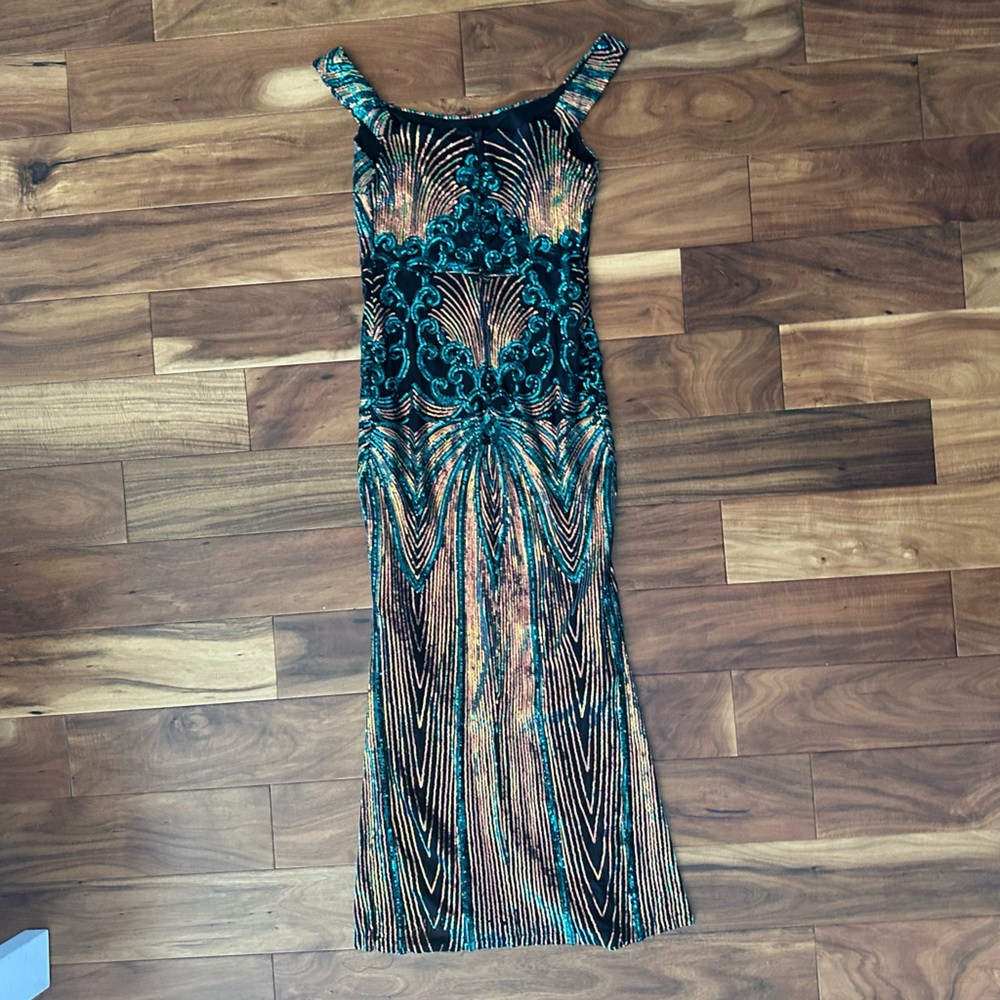 Elegant Multicolor Patterned Dress - Picture 5 of 8